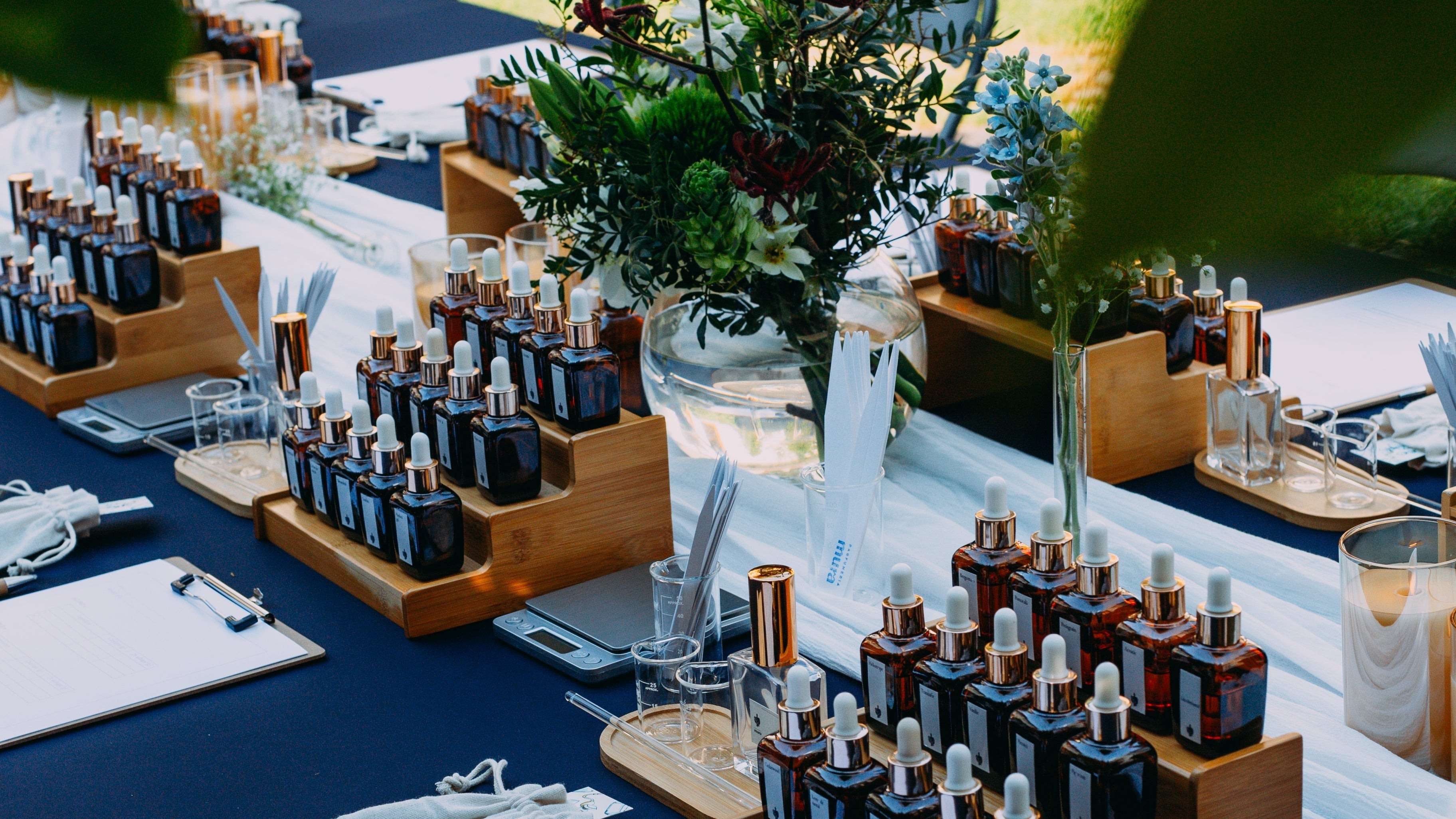 Parfum natural: de ce nu e întotdeauna ce pare