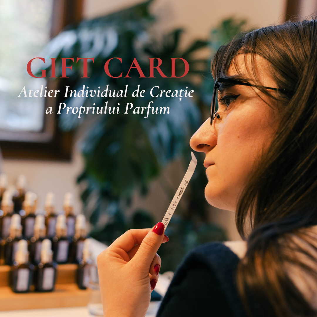 Persoana care a primit cadou o experienta la un atelier de creatie a propriului parfum